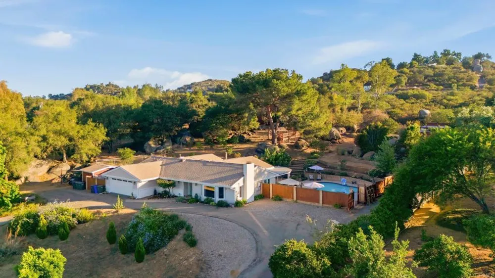 16960 Whirlwind Lane Ramona, CA 92065