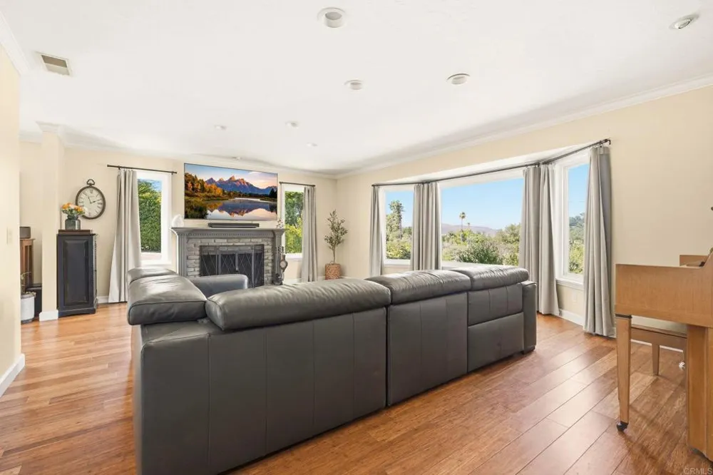 16960 Whirlwind Lane Ramona, CA 92065