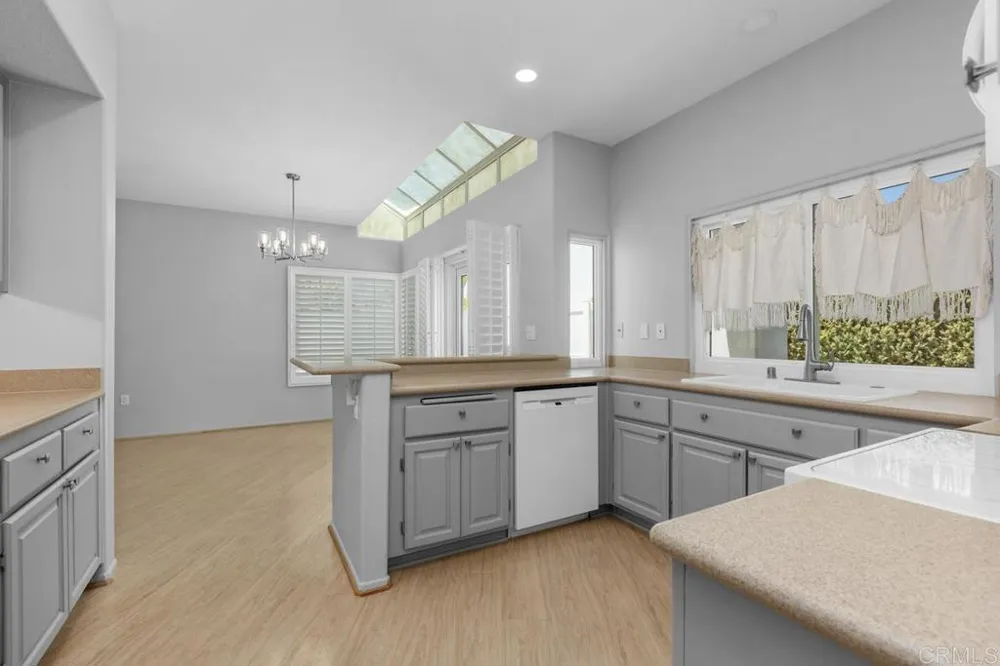 4878 Marathon Way Oceanside, CA 92056