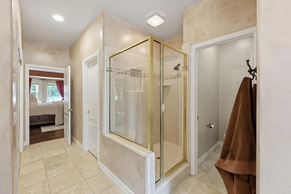 6532 Corintia St Carlsbad, CA 92009