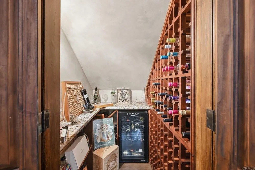 6532 Corintia St Carlsbad, CA 92009