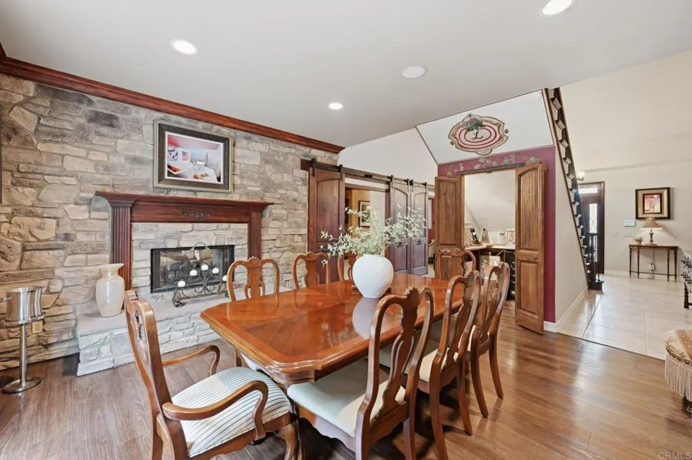 6532 Corintia St Carlsbad, CA 92009