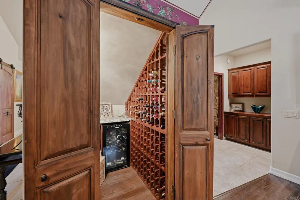 6532 Corintia St Carlsbad, CA 92009