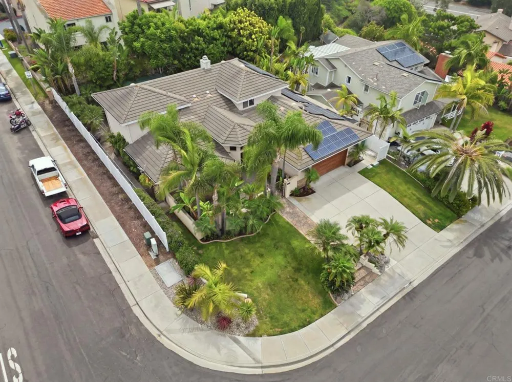 6532 Corintia St Carlsbad, CA 92009