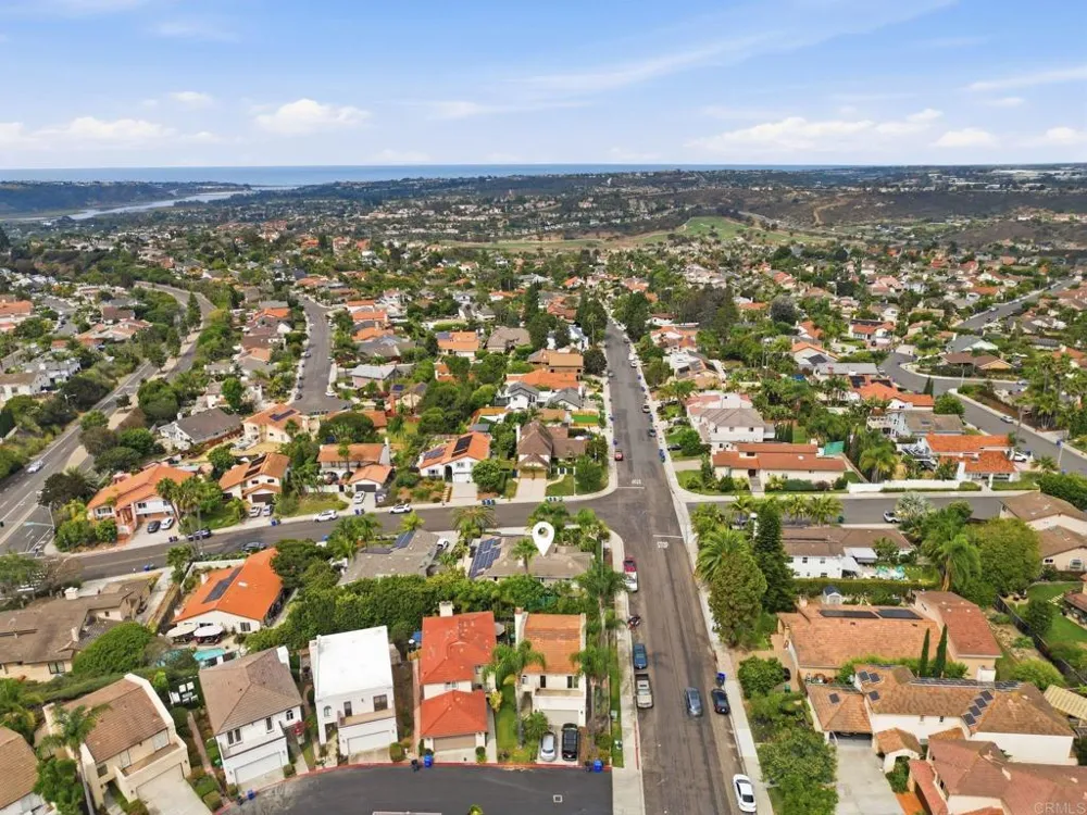6532 Corintia St Carlsbad, CA 92009