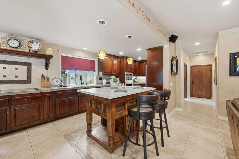6532 Corintia St Carlsbad, CA 92009