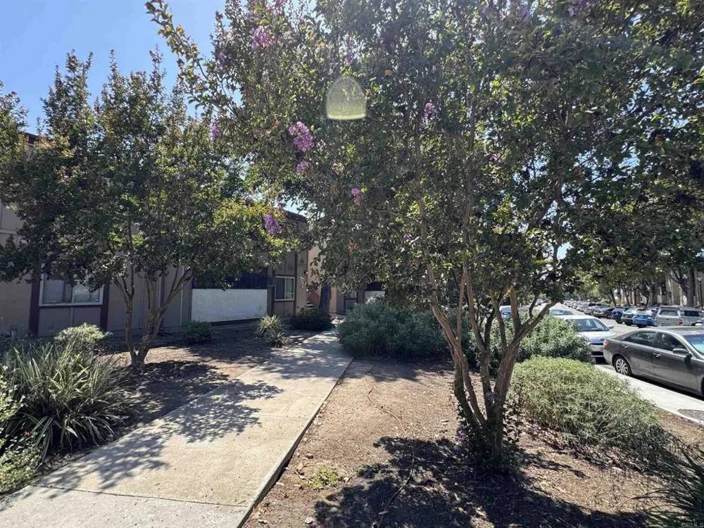 5473 Adobe Falls Rd- #16 San Diego, CA 92120