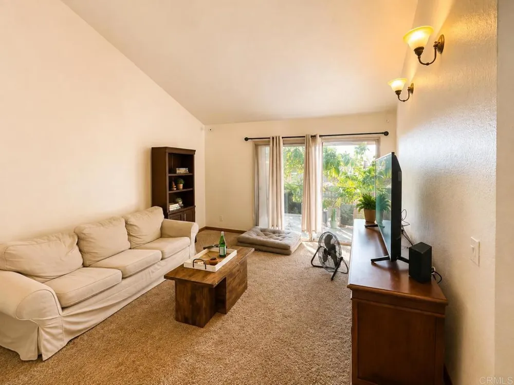 5473 Adobe Falls Rd- #16 San Diego, CA 92120
