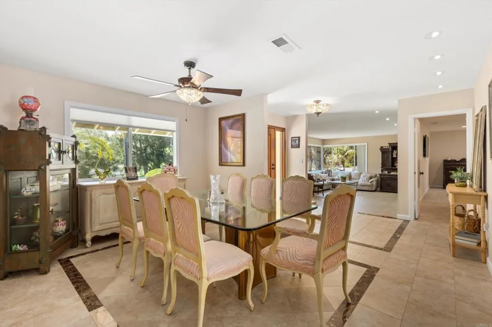 2125 Walnut Lane Vista, CA 92084