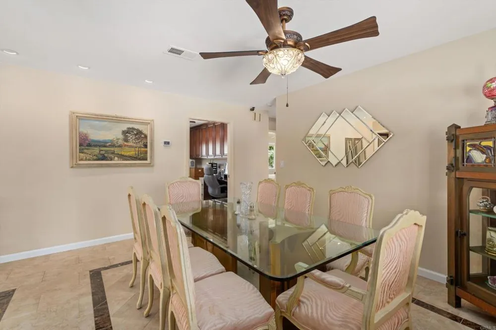 2125 Walnut Lane Vista, CA 92084