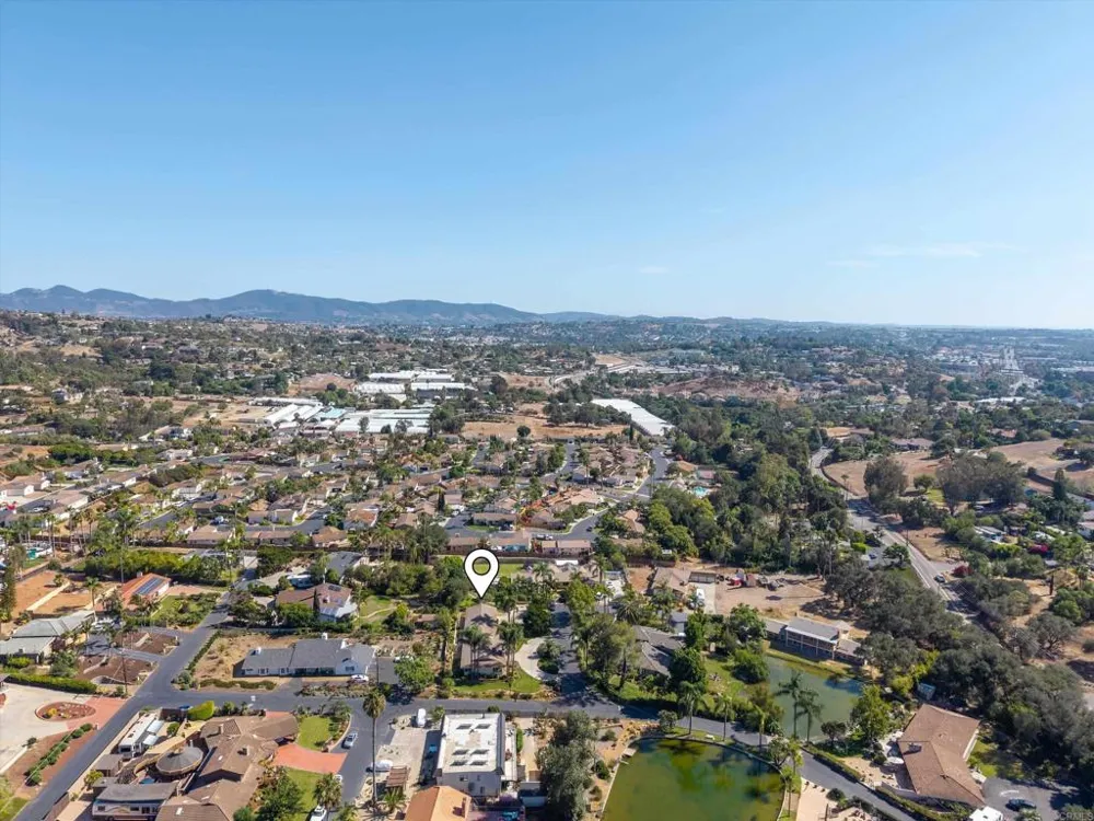 2125 Walnut Lane Vista, CA 92084