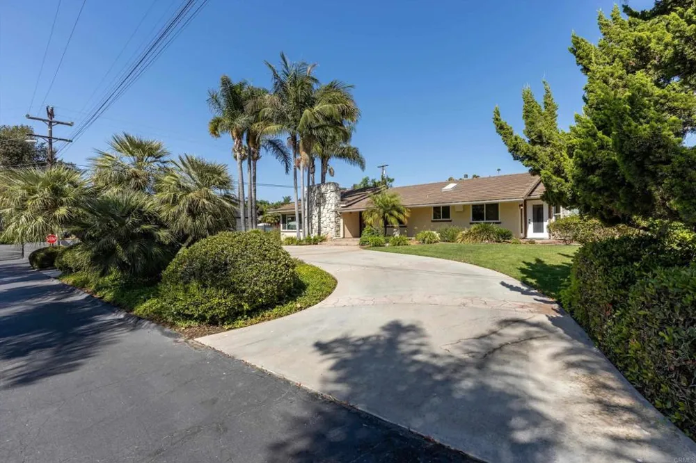 2125 Walnut Lane Vista, CA 92084