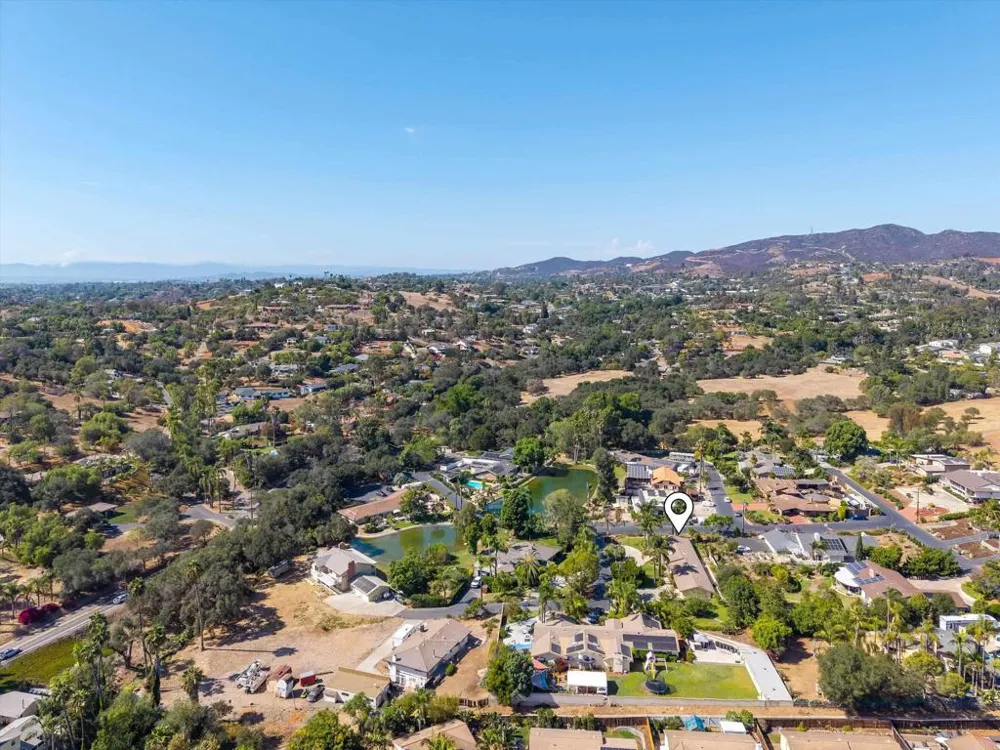 2125 Walnut Lane Vista, CA 92084