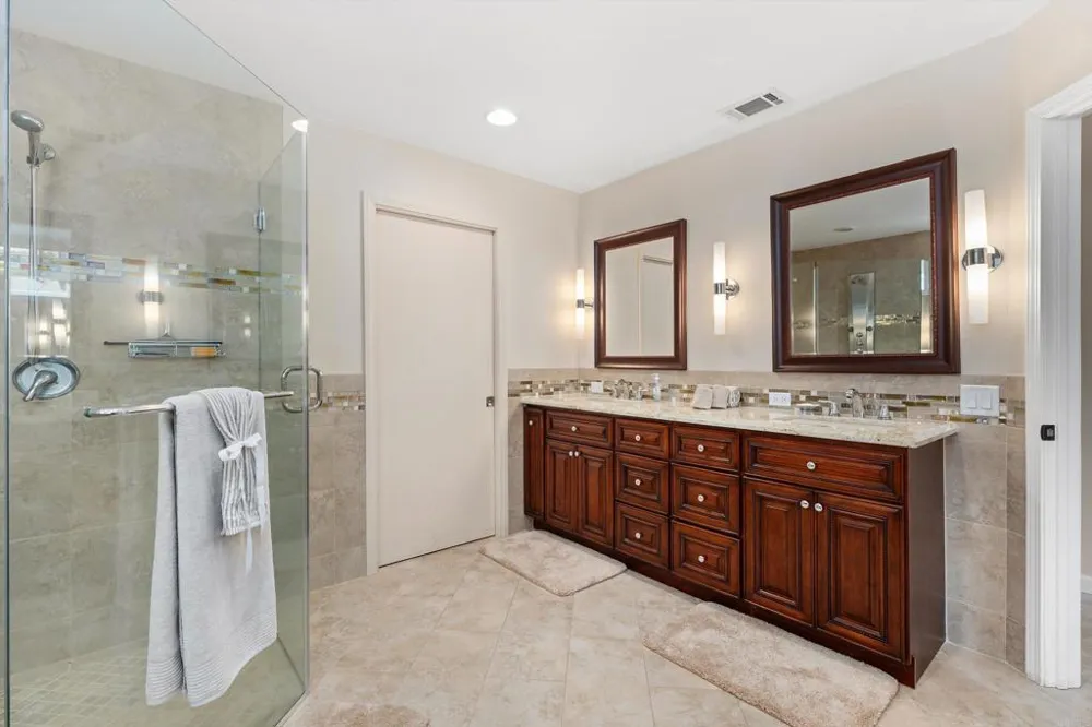2125 Walnut Lane Vista, CA 92084