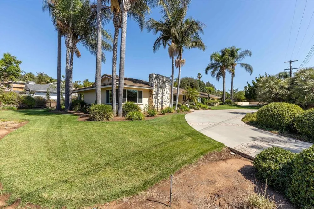 2125 Walnut Lane Vista, CA 92084