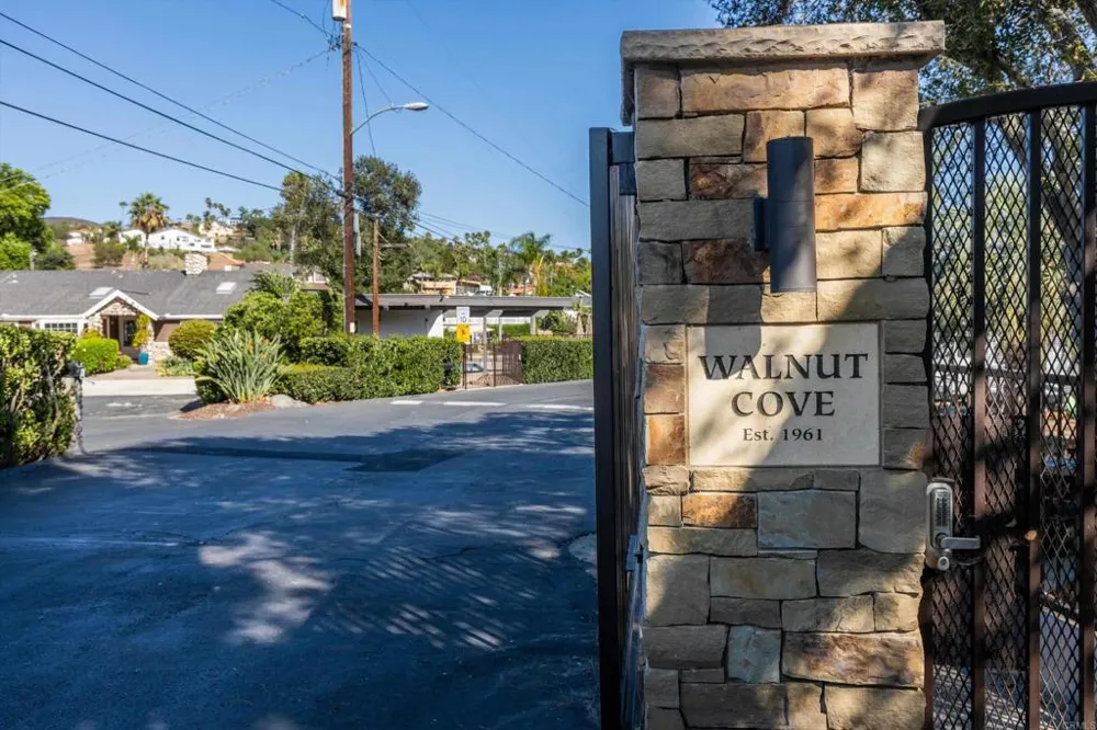 2125 Walnut Lane Vista, CA 92084