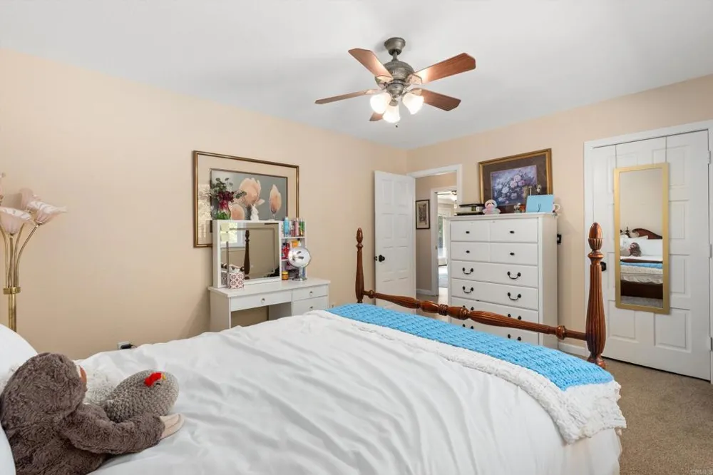 2125 Walnut Lane Vista, CA 92084