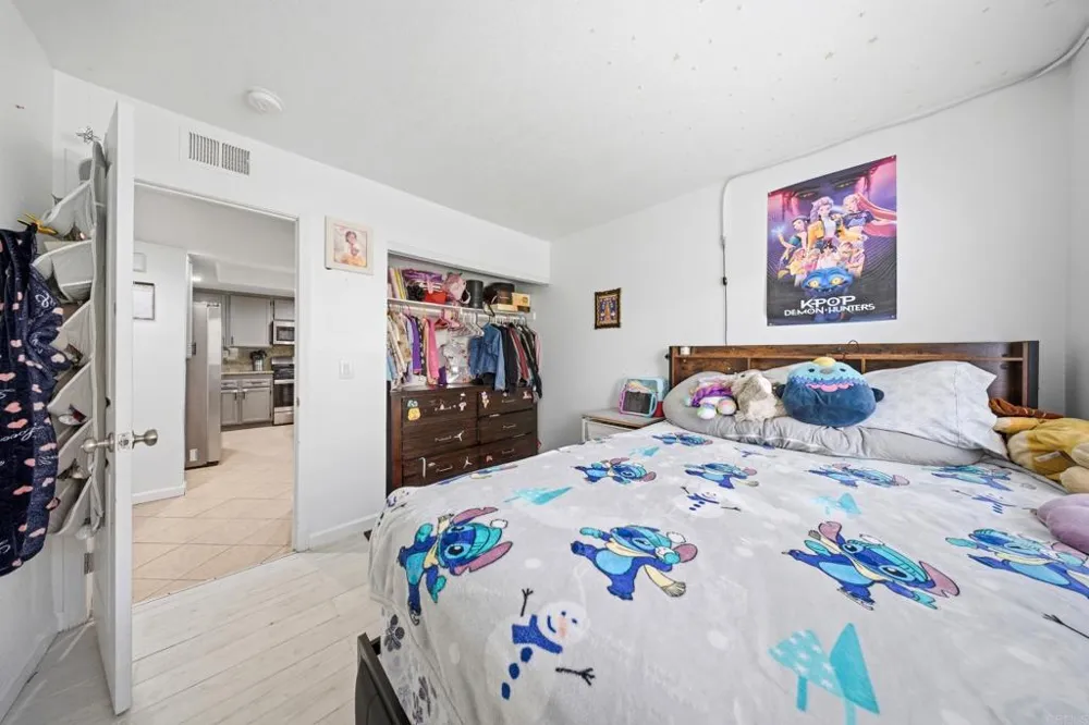 341 Melrose Drive Vista, CA 92083