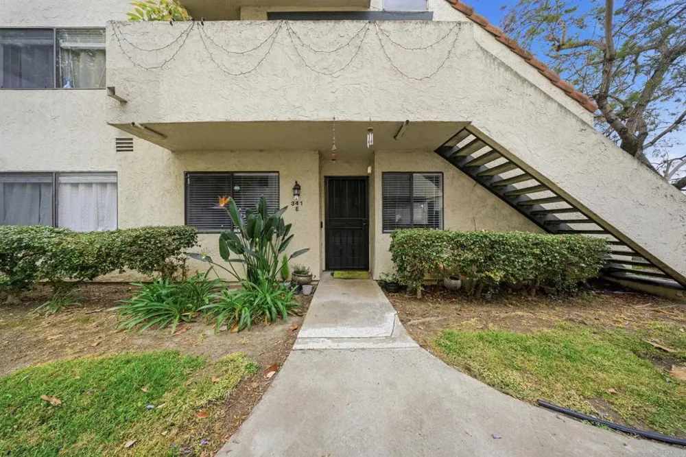 341 Melrose Drive Vista, CA 92083