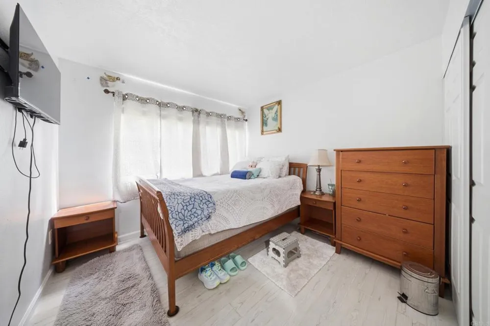 341 Melrose Drive Vista, CA 92083