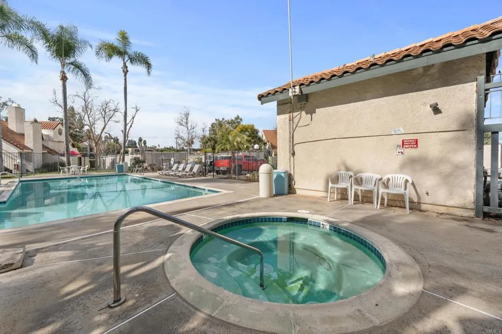 341 Melrose Drive Vista, CA 92083