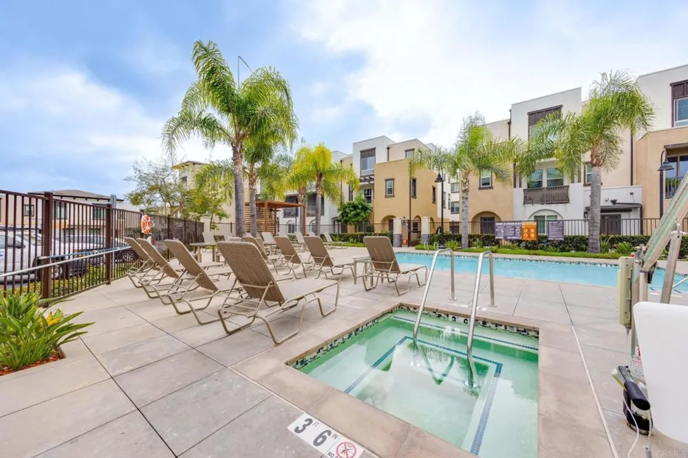 2227 Solara Lane Vista, CA 92081