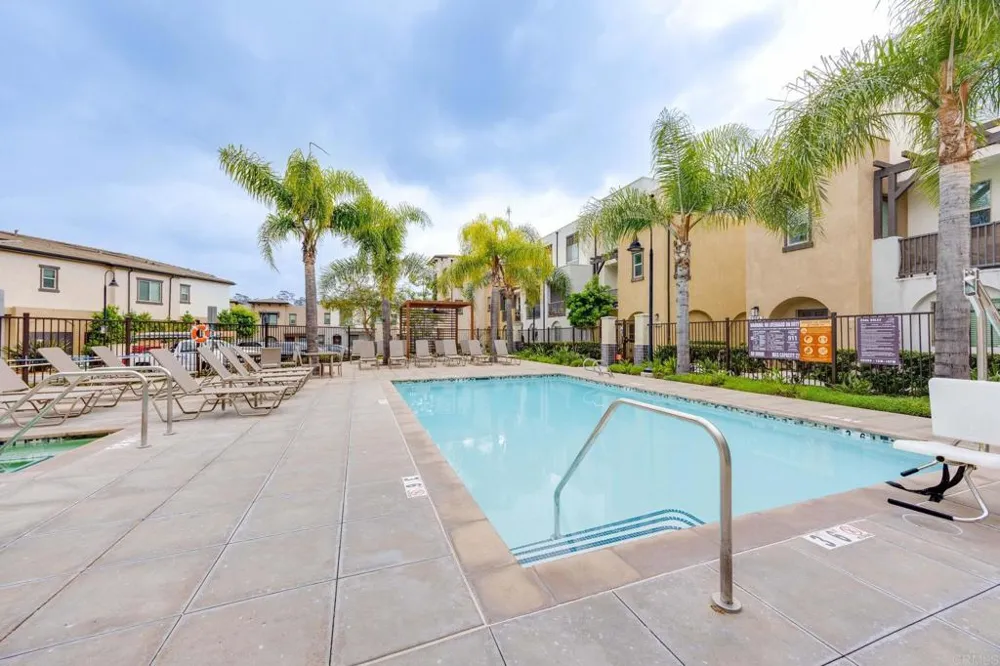 2227 Solara Lane Vista, CA 92081