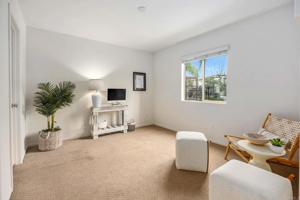 2227 Solara Lane Vista, CA 92081