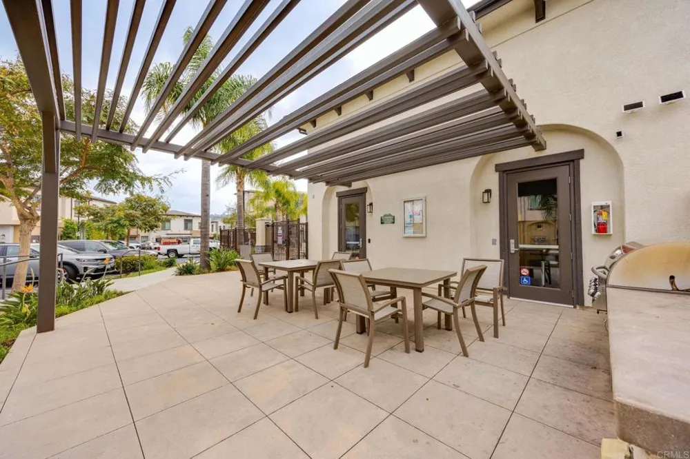 2227 Solara Lane Vista, CA 92081