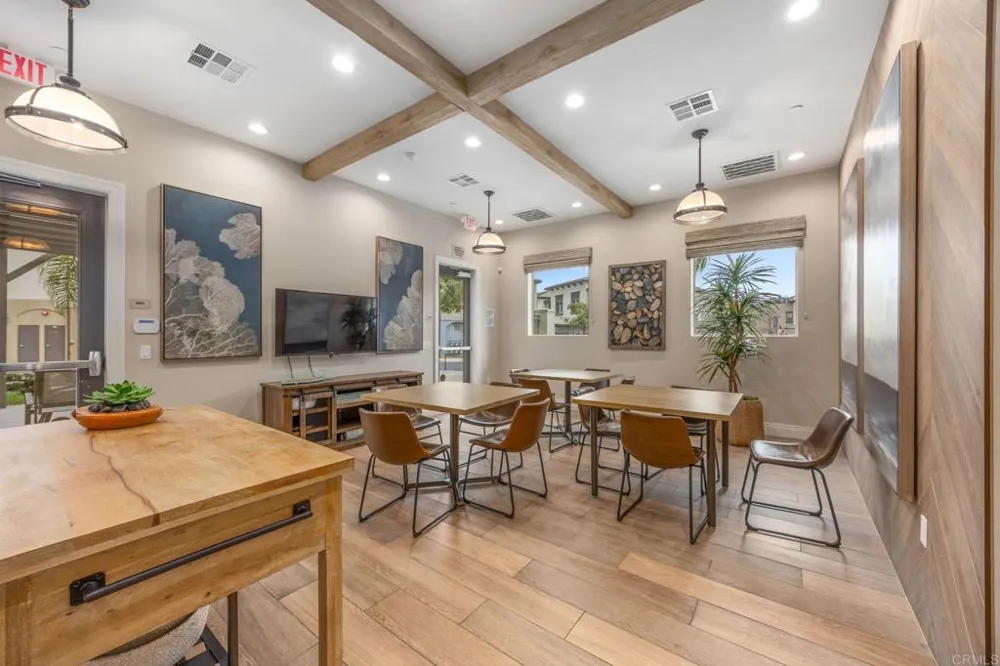 2227 Solara Lane Vista, CA 92081