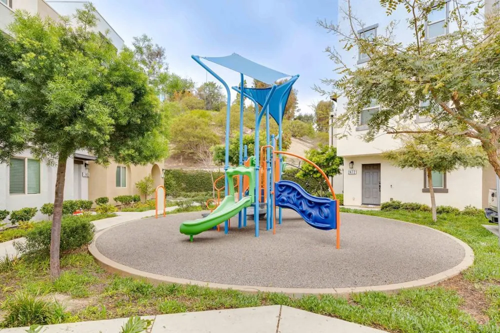 2227 Solara Lane Vista, CA 92081