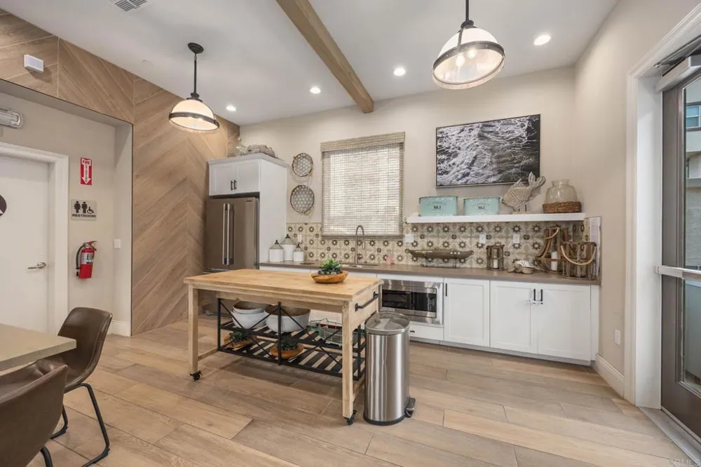 2227 Solara Lane Vista, CA 92081