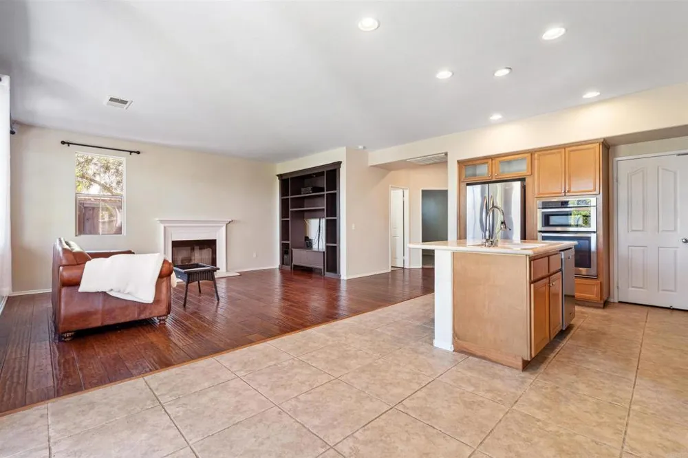 5276 Willow Walk Oceanside, CA 92057