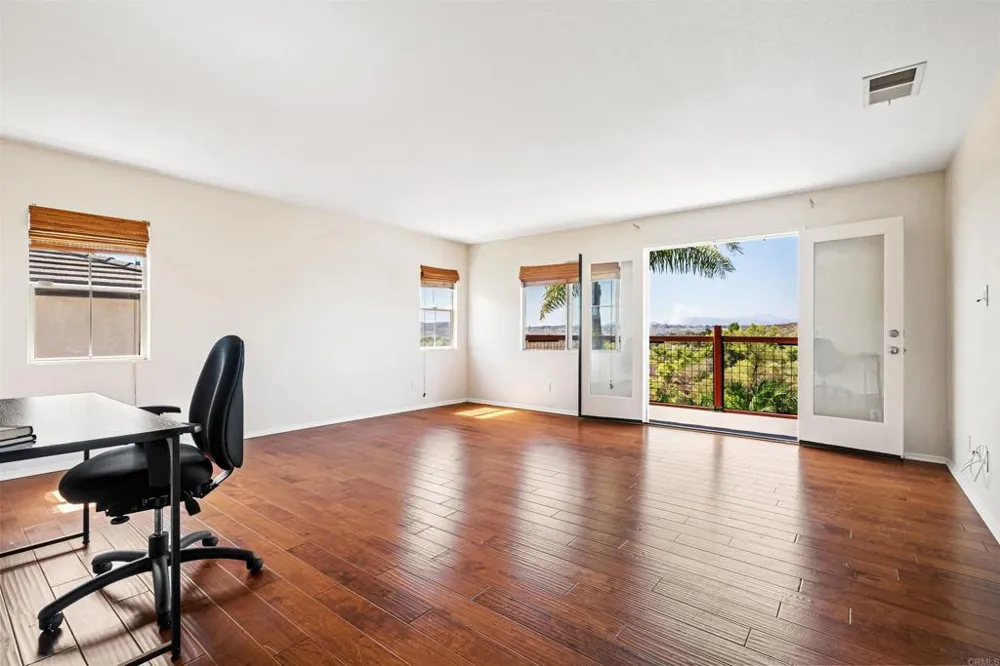 5276 Willow Walk Oceanside, CA 92057