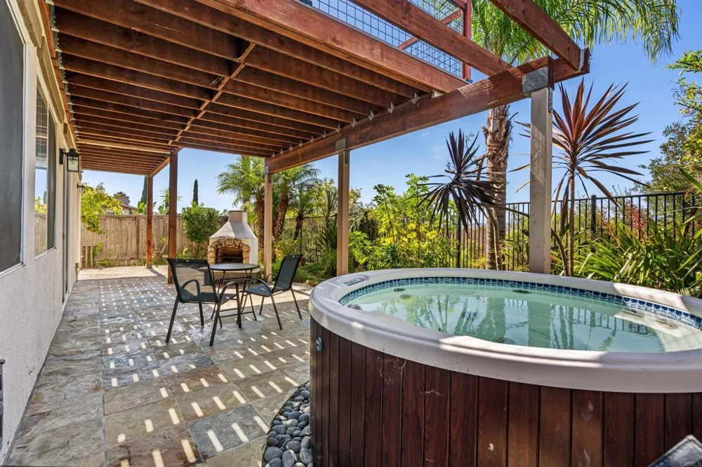 5276 Willow Walk Oceanside, CA 92057