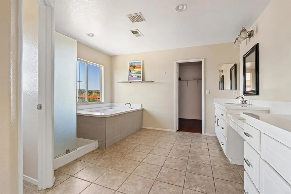 5276 Willow Walk Oceanside, CA 92057