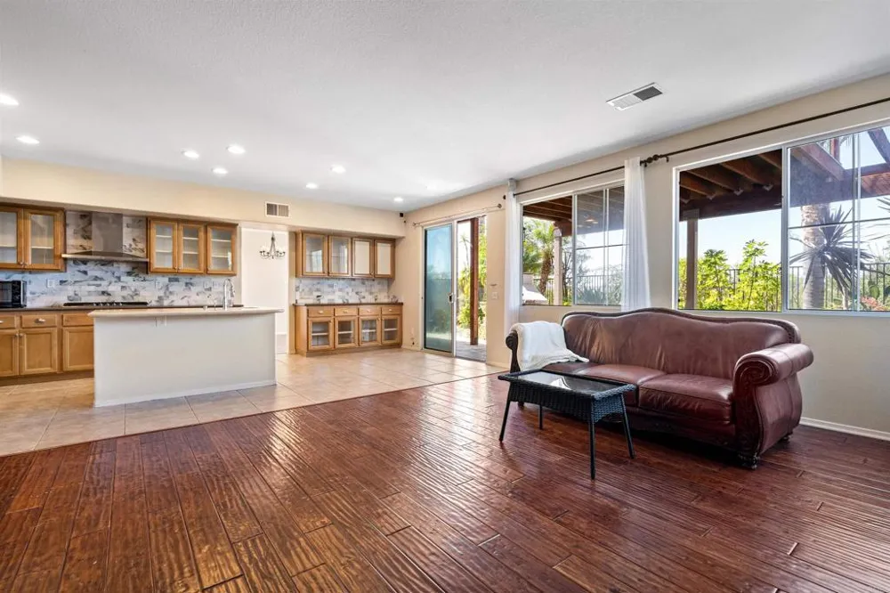 5276 Willow Walk Oceanside, CA 92057