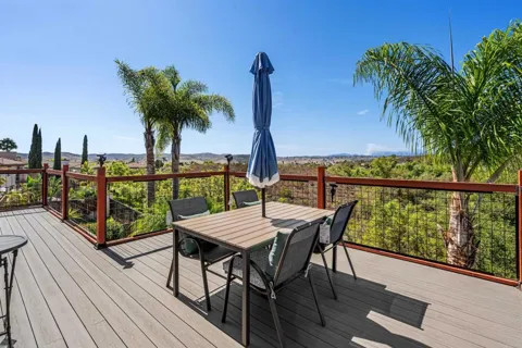 5276 Willow Walk