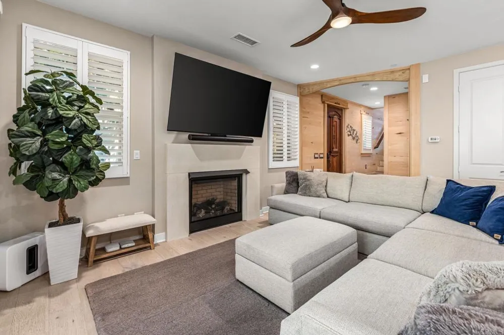 3080 Marron Road Carlsbad, CA 92010