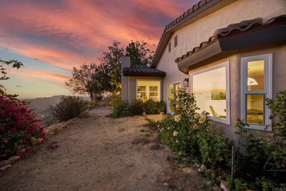 13703 Little Pond Road Valley Center, CA 92082