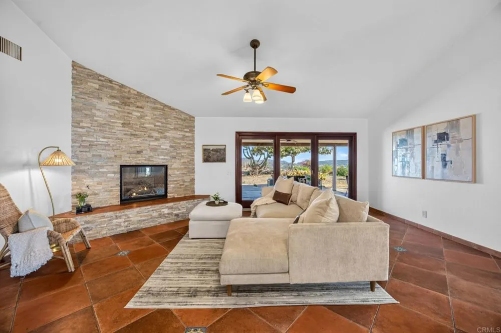 13703 Little Pond Road Valley Center, CA 92082