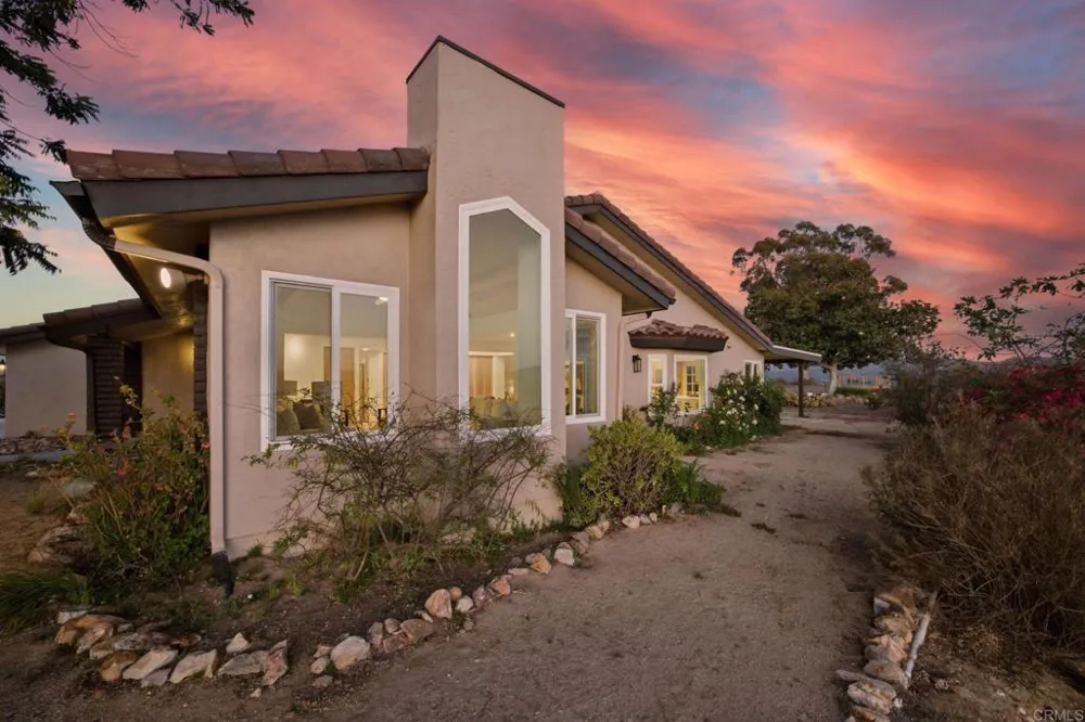 13703 Little Pond Road Valley Center, CA 92082