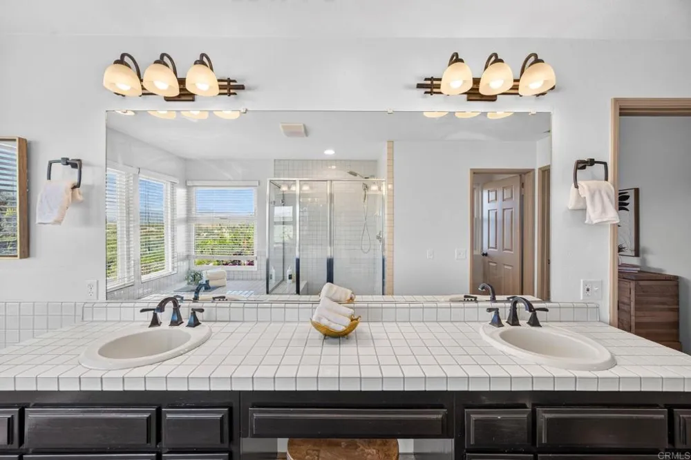 13703 Little Pond Road Valley Center, CA 92082