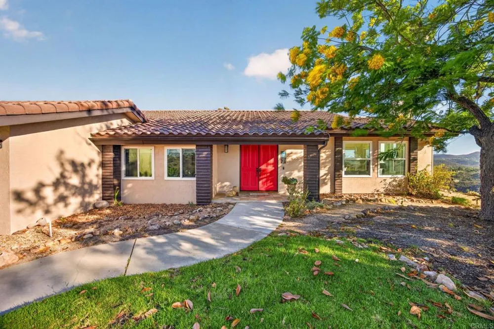 13703 Little Pond Road Valley Center, CA 92082