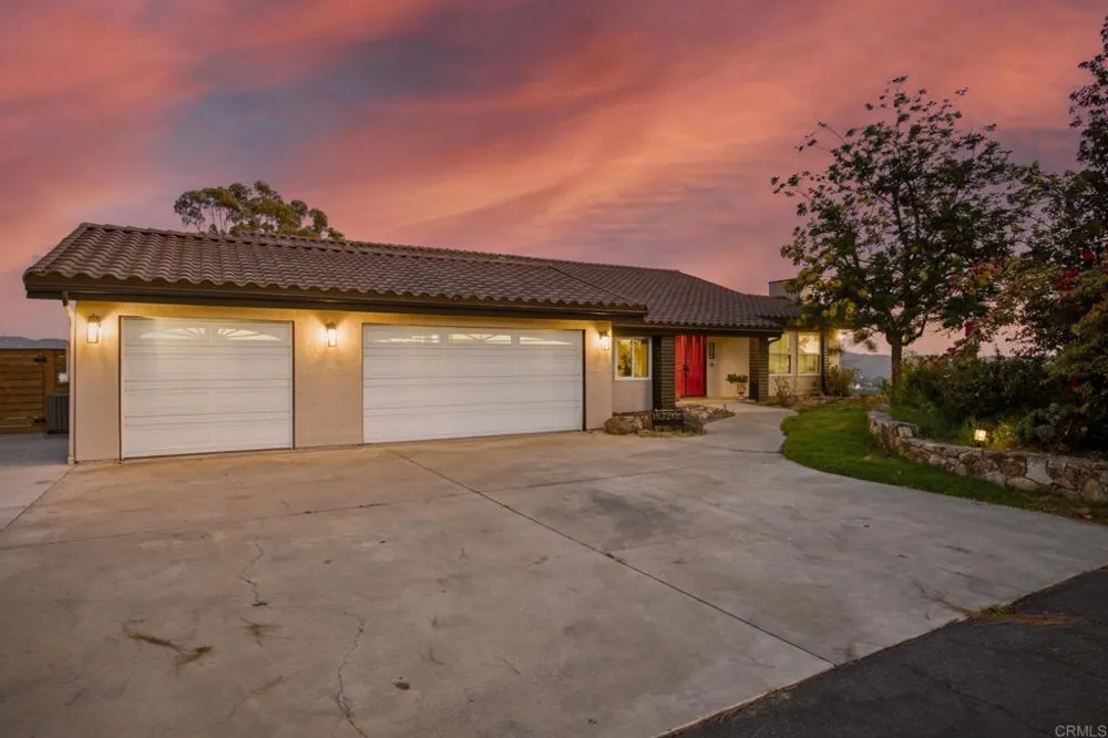 13703 Little Pond Road Valley Center, CA 92082