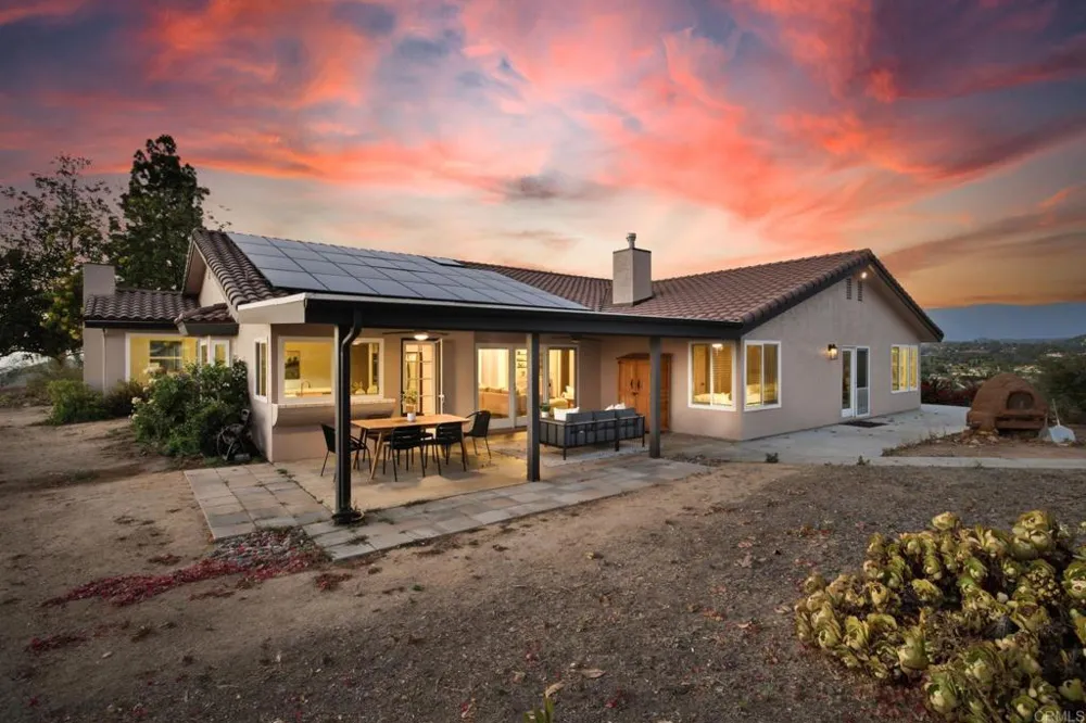 13703 Little Pond Road Valley Center, CA 92082