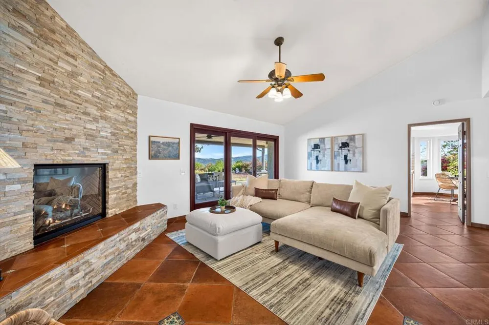 13703 Little Pond Road Valley Center, CA 92082
