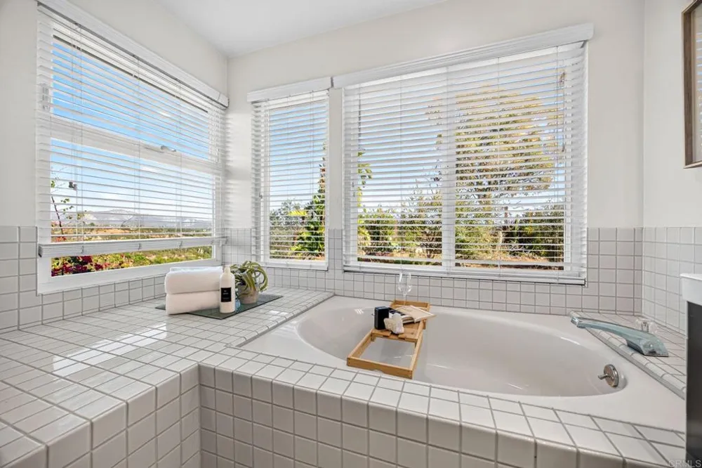 13703 Little Pond Road Valley Center, CA 92082
