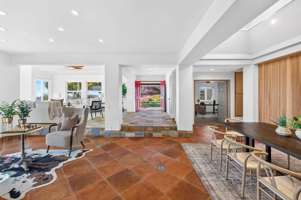 13703 Little Pond Road Valley Center, CA 92082