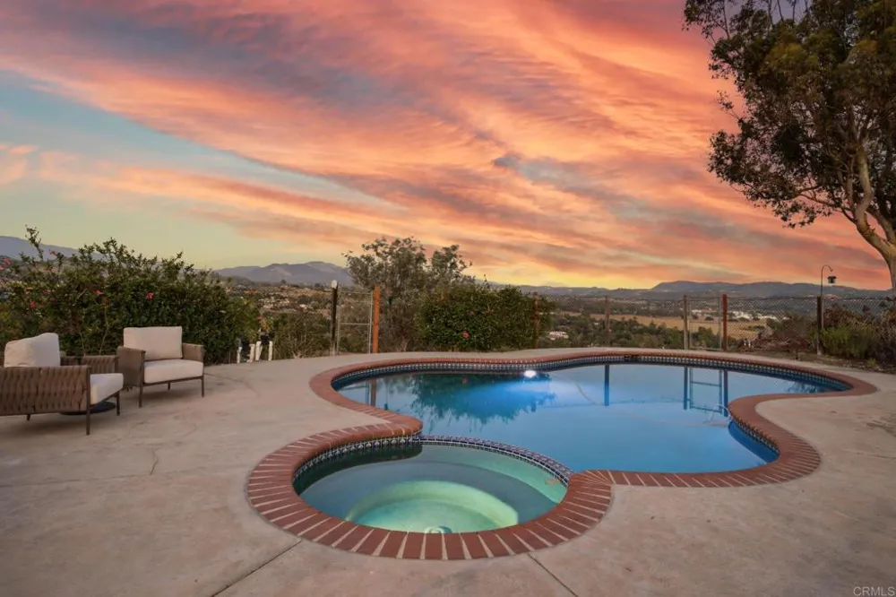 13703 Little Pond Road Valley Center, CA 92082